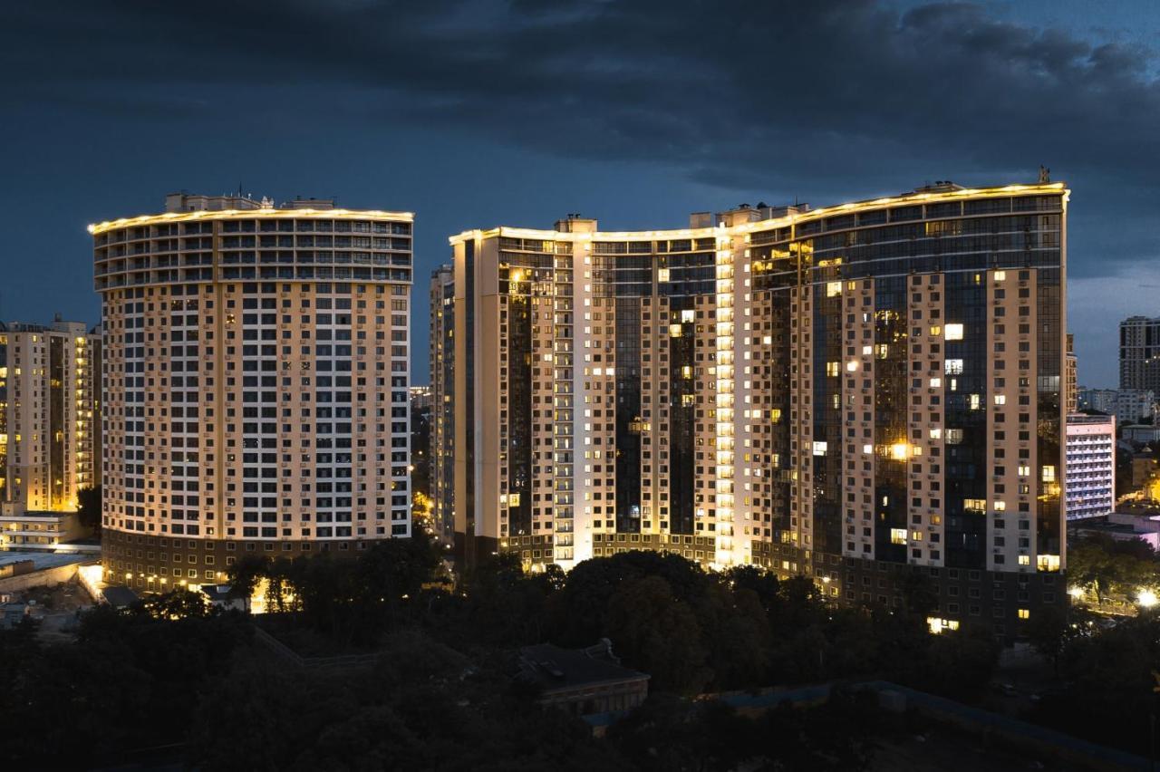 Apartments Arcadia Vip Odessa Exterior photo